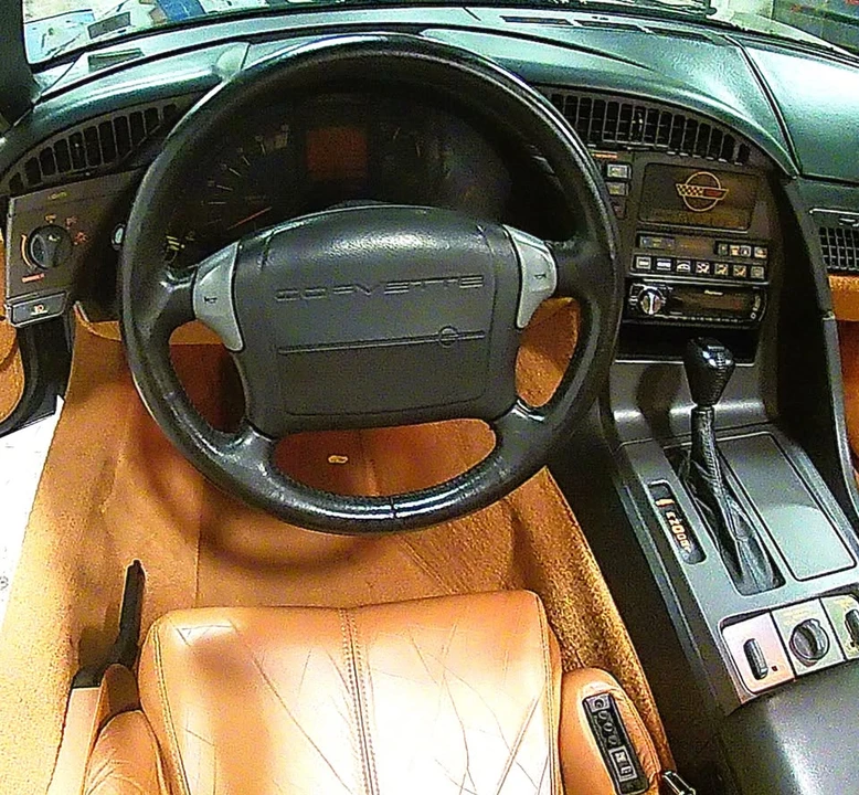 1991 Chevrolet Corvette C4 - Image 18 of 19