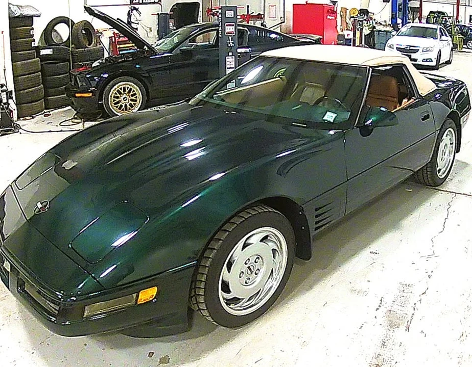 1991 Chevrolet Corvette C4 - Image 6 of 19