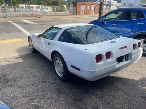 1991 Chevrolet Corvette C4 - Image 2 of 8
