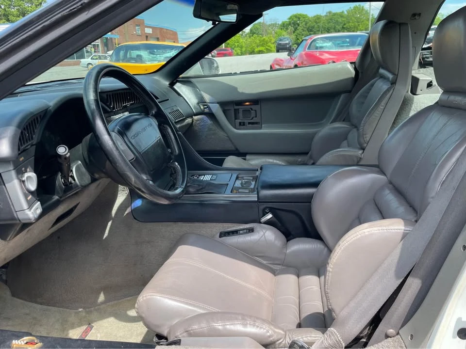 1991 Chevrolet Corvette C4 - Image 11 of 19