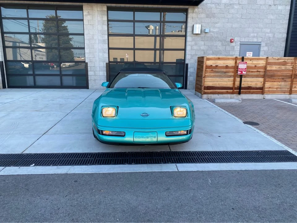 1991 Chevrolet Corvette C4 - Image 10 of 13
