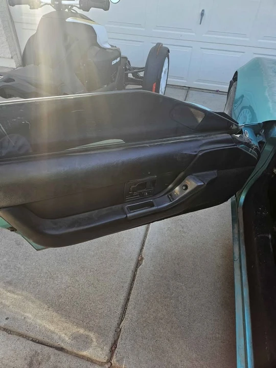 1991 Chevrolet Corvette C4 - Image 6 of 14