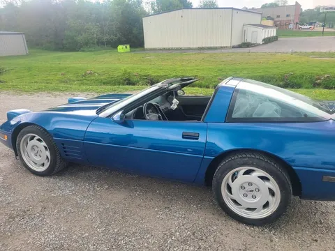 1991 Chevrolet Corvette C4 - Image 3 of 17