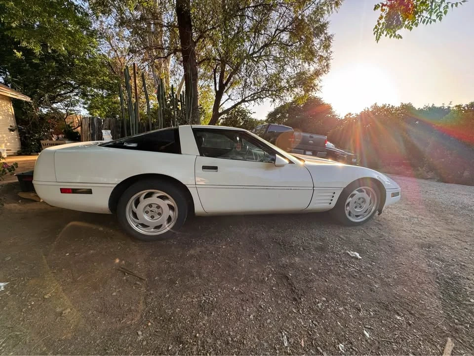 1991 Chevrolet Corvette C4 - Image 3 of 12