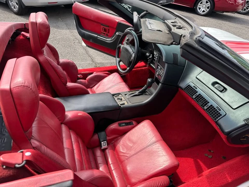 1991 Chevrolet Corvette C4 - Image 14 of 20