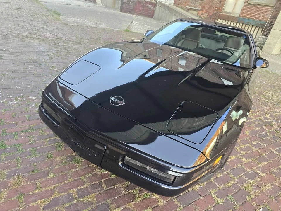 1991 Chevrolet Corvette C4 - Image 3 of 16