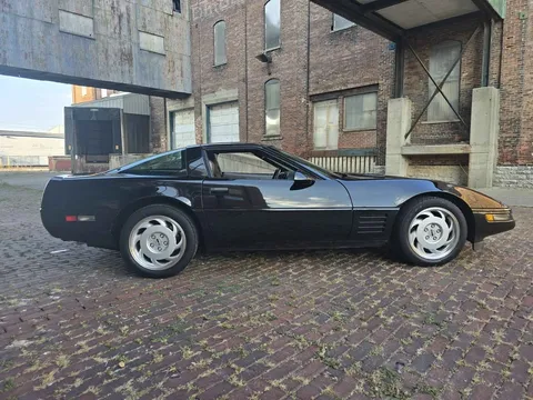 1991 Chevrolet Corvette C4 - Image 2 of 16
