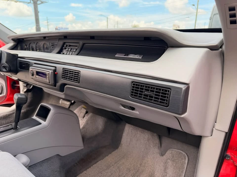1991 Chevrolet Lumina - Image 15 of 17