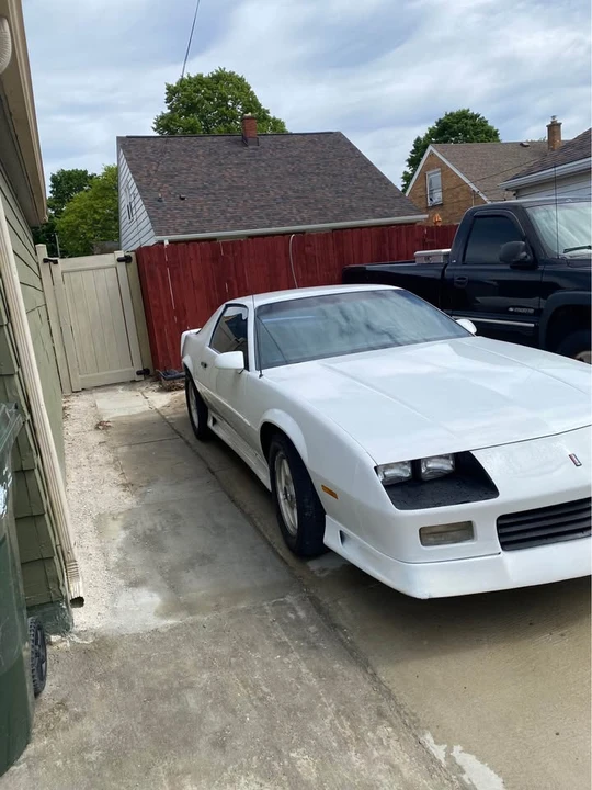 1991 Chevrolet Camaro 3rd Gen - Image 2 of 11