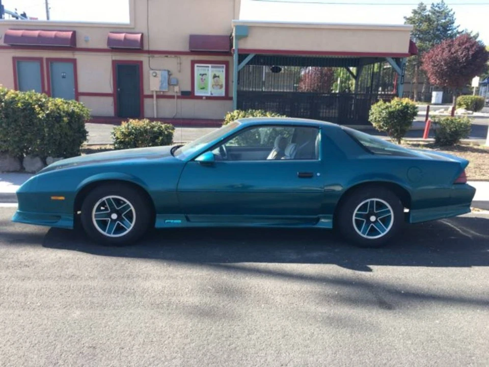 1991 Chevrolet Camaro 3rd Gen - Image 2 of 23
