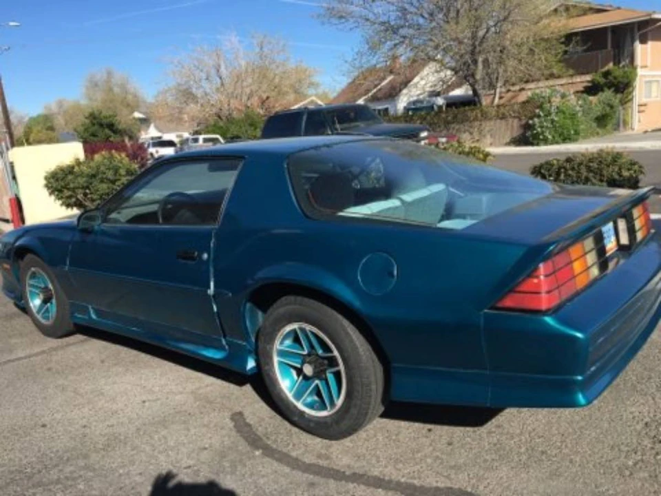 1991 Chevrolet Camaro 3rd Gen - Image 13 of 23