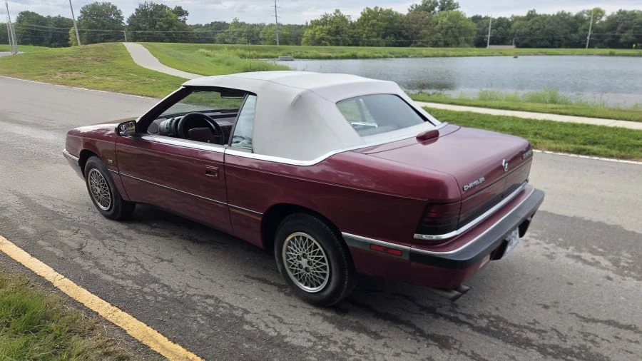 1991 Chrysler LeBaron - Image 2 of 10