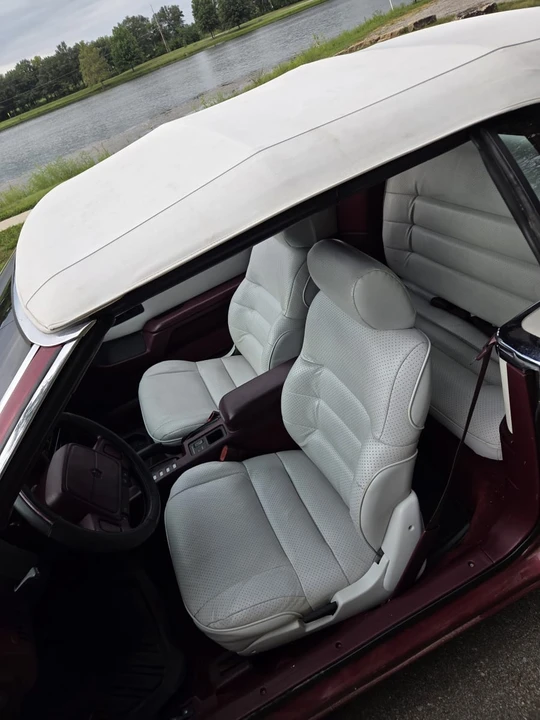 1991 Chrysler LeBaron - Image 6 of 10