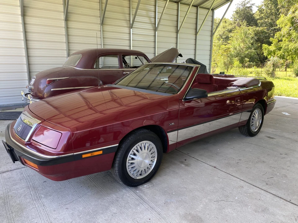 1991 Chrysler LeBaron - Image 4 of 31