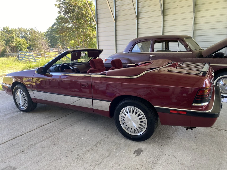 1991 Chrysler LeBaron - Image 5 of 31