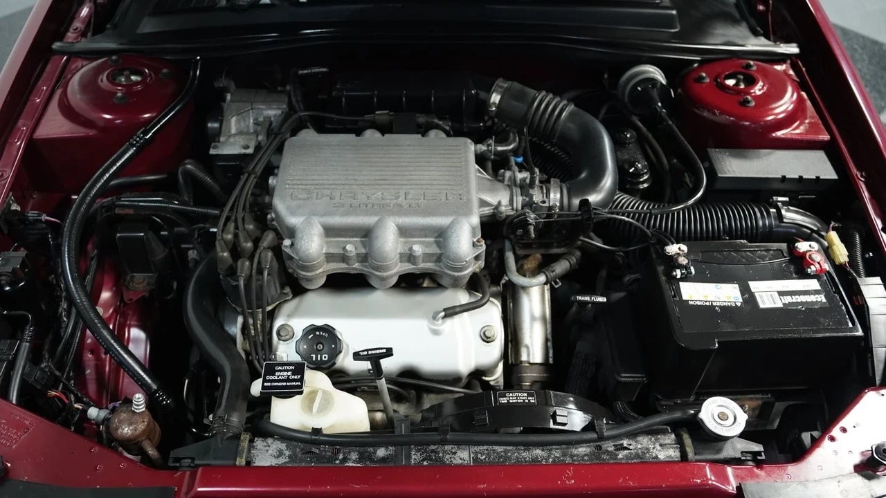 1991 Chrysler LeBaron - Image 4 of 12