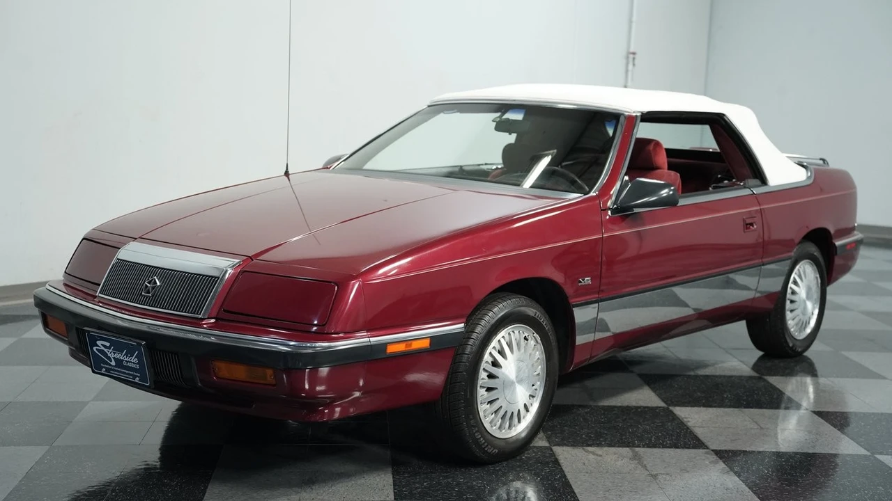 1991 Chrysler LeBaron - Image 5 of 12