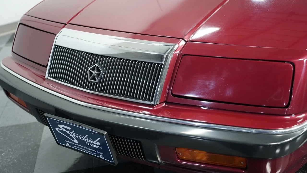 1991 Chrysler LeBaron - Image 18 of 21