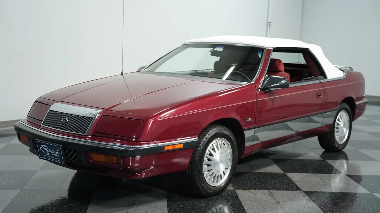 1991 Chrysler LeBaron - Image 6 of 12