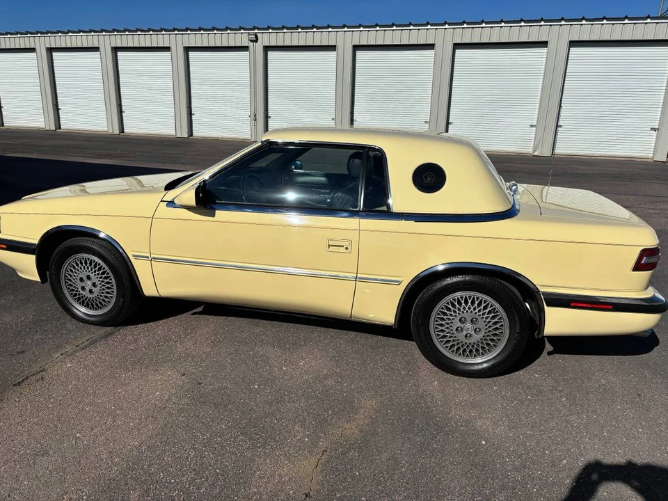1991 Chrysler TC by Maserati - Image 12 of 23