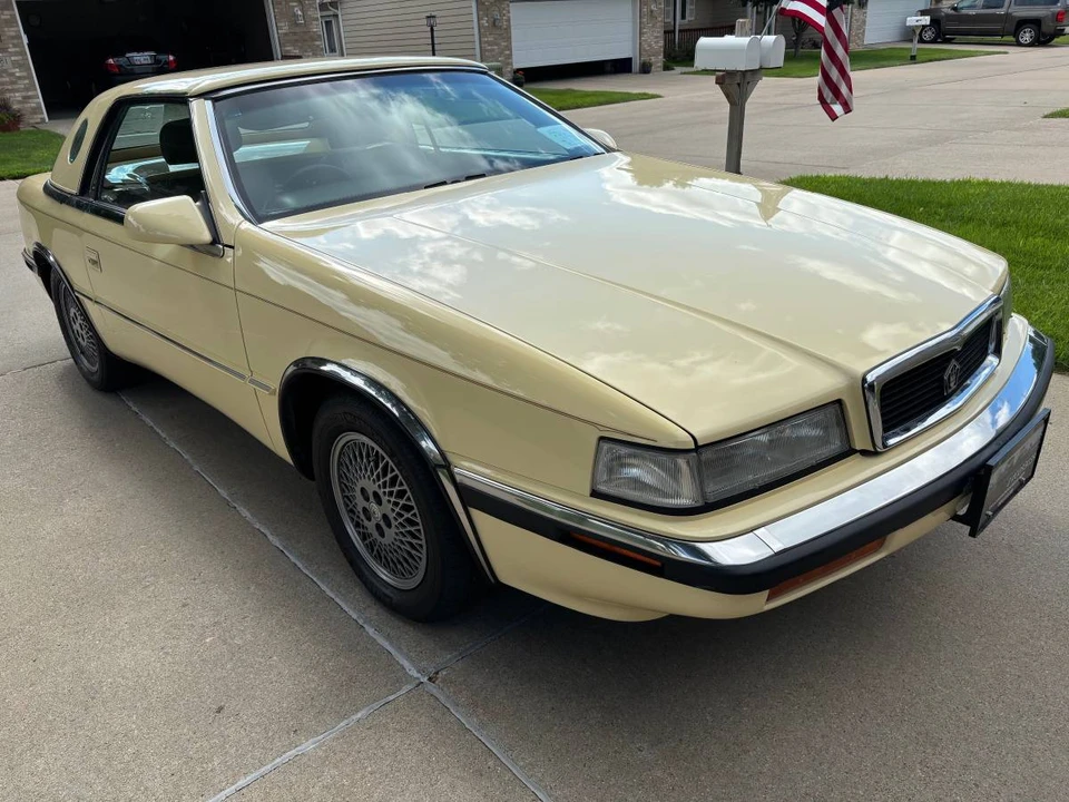 1991 Chrysler TC by Maserati - Image 16 of 23