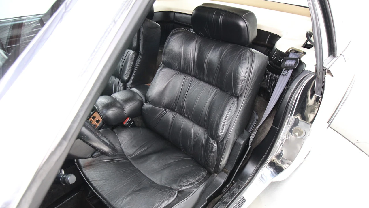 1991 Chrysler TC by Maserati - Image 6 of 31