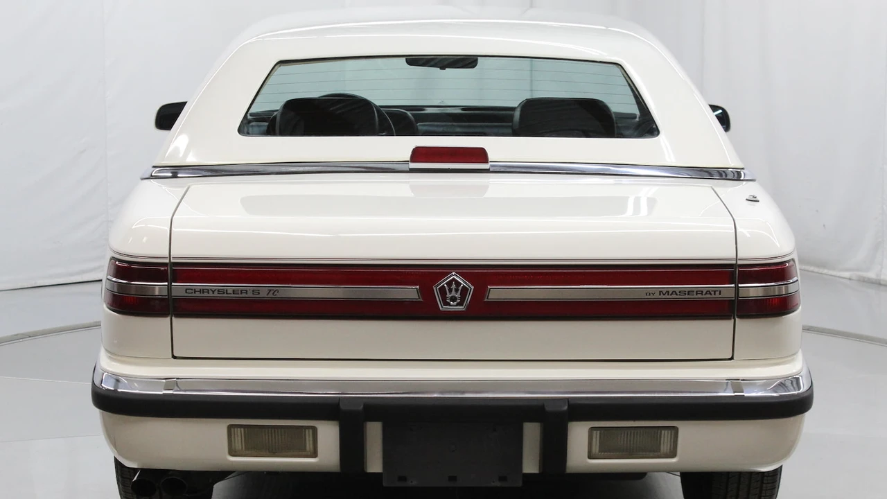 1991 Chrysler TC by Maserati - Image 28 of 31