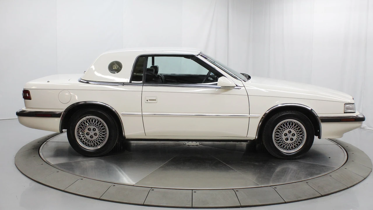 1991 Chrysler TC by Maserati - Image 30 of 31