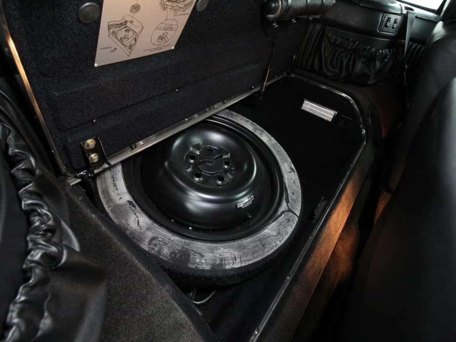 1991 Chrysler TC by Maserati - Image 8 of 31