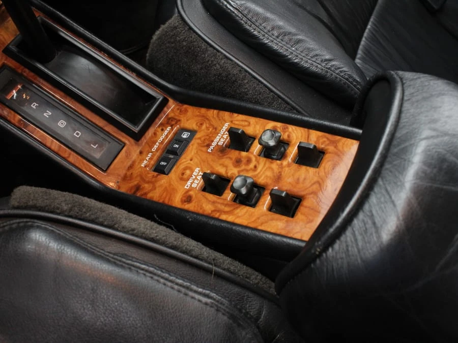 1991 Chrysler TC by Maserati - Image 30 of 31