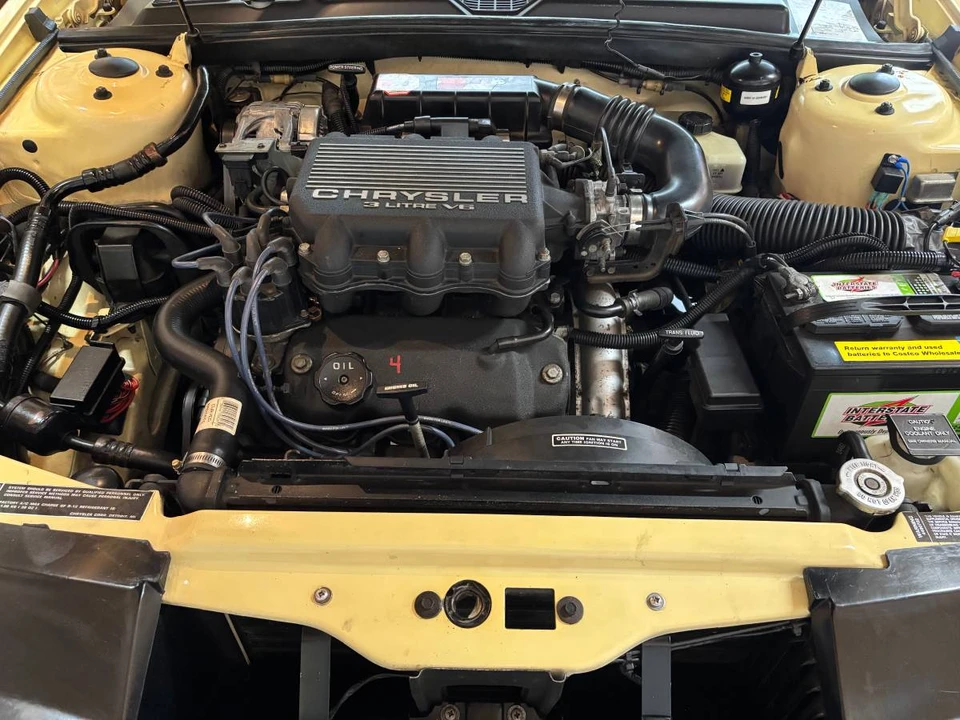 1991 Chrysler TC by Maserati - Image 13 of 14
