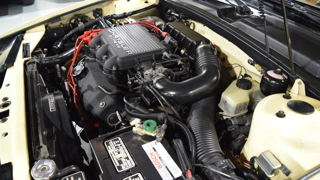 1991 Chrysler TC by Maserati - Image 5 of 28