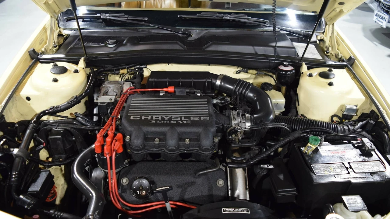 1991 Chrysler TC by Maserati - Image 6 of 28