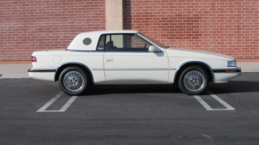 1991 Chrysler TC by Maserati - Image 10 of 11