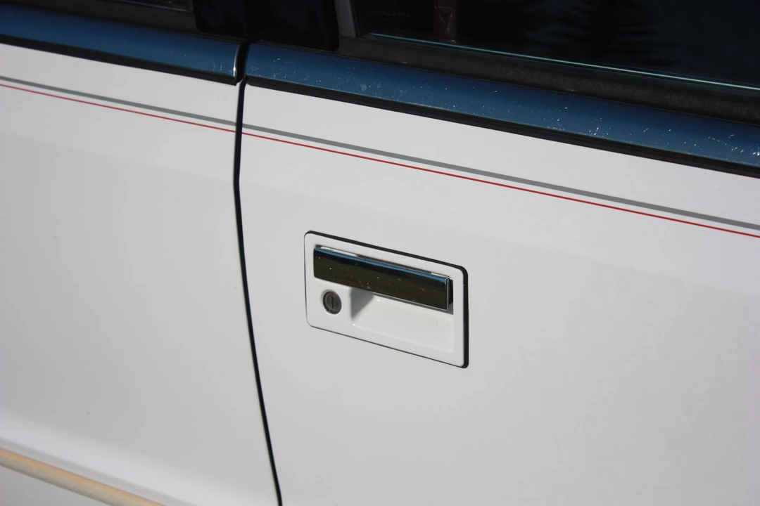 1991 Chrysler New Yorker - Image 23 of 31