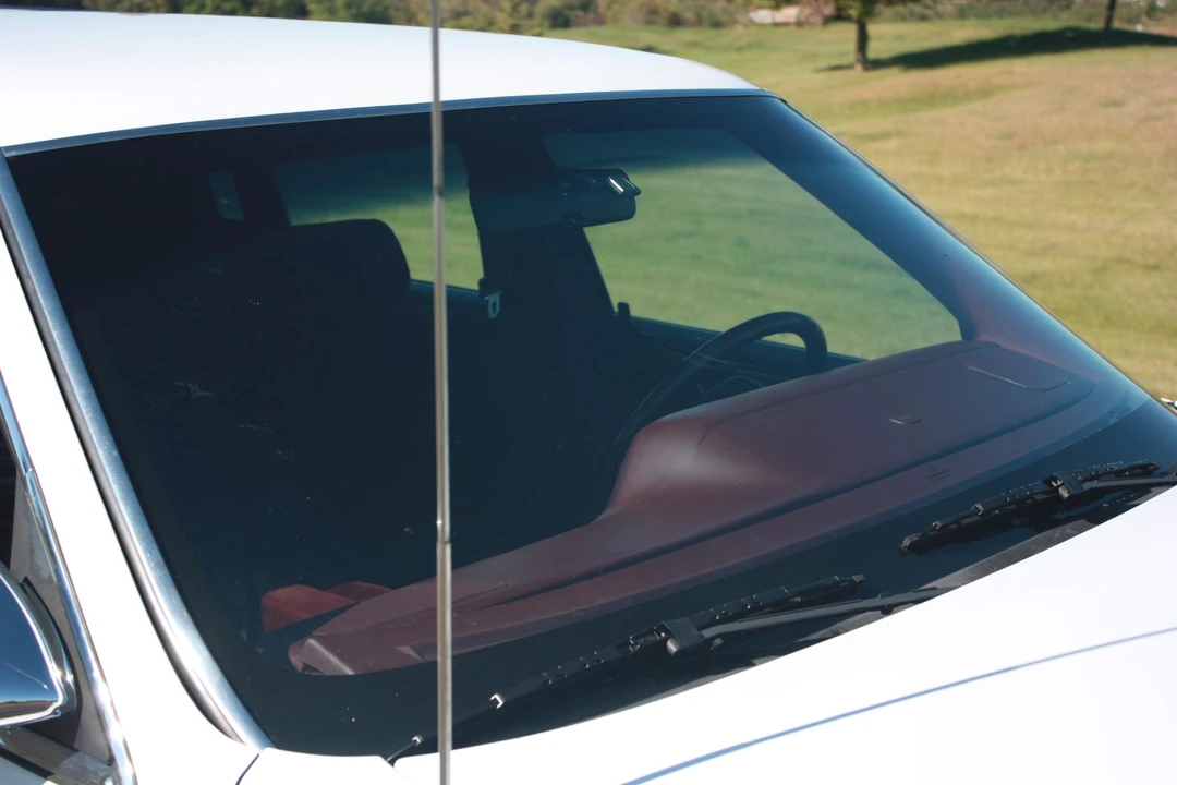 1991 Chrysler New Yorker - Image 26 of 31