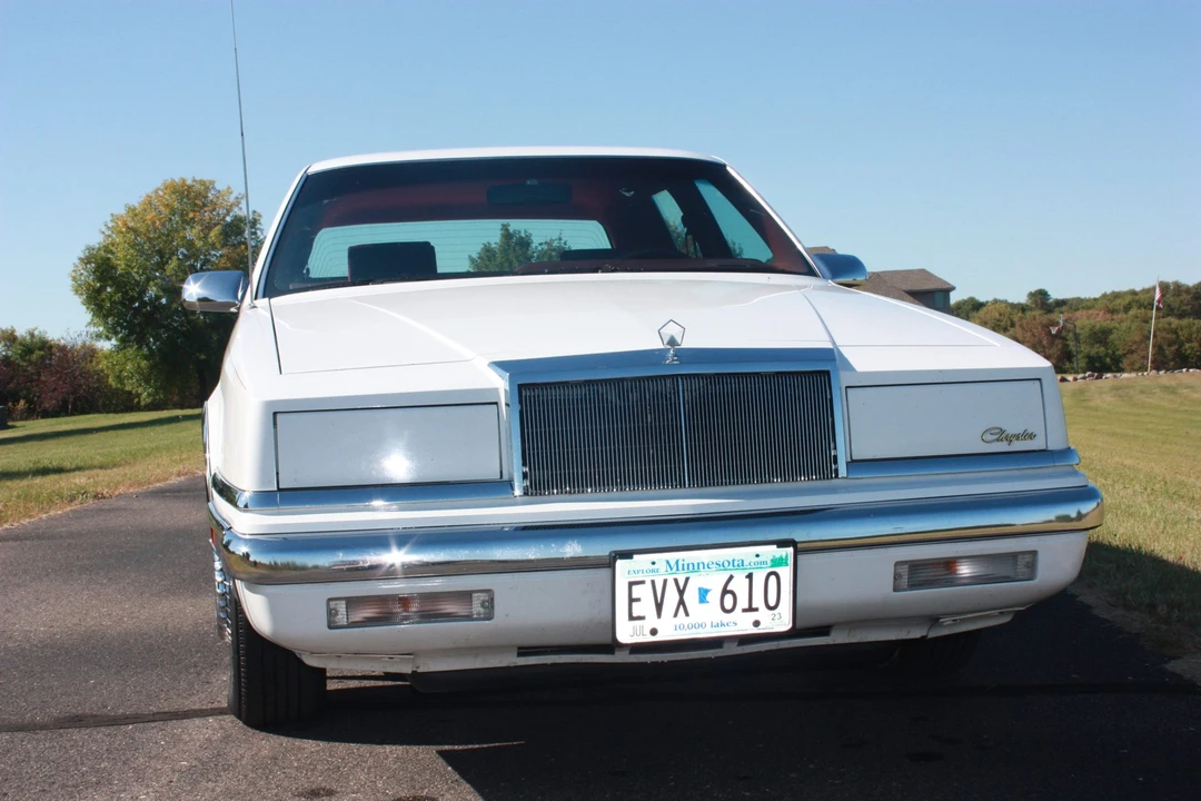 1991 Chrysler New Yorker - Image 3 of 31