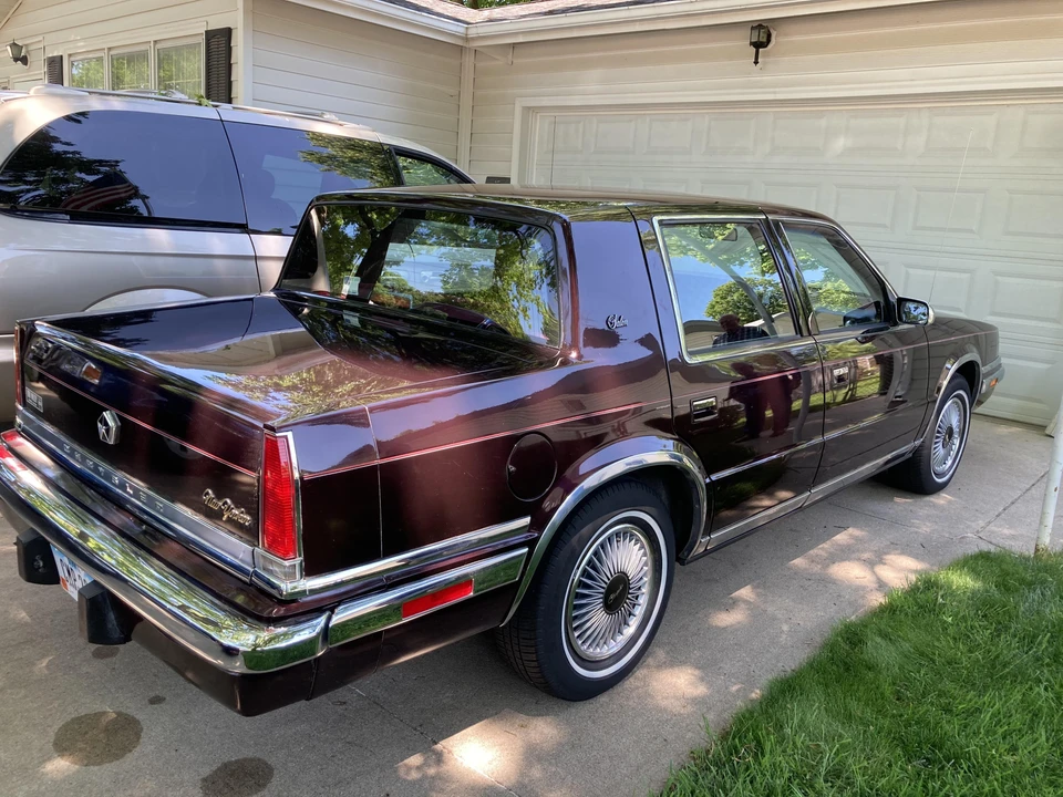 1991 Chrysler New Yorker - Image 5 of 11