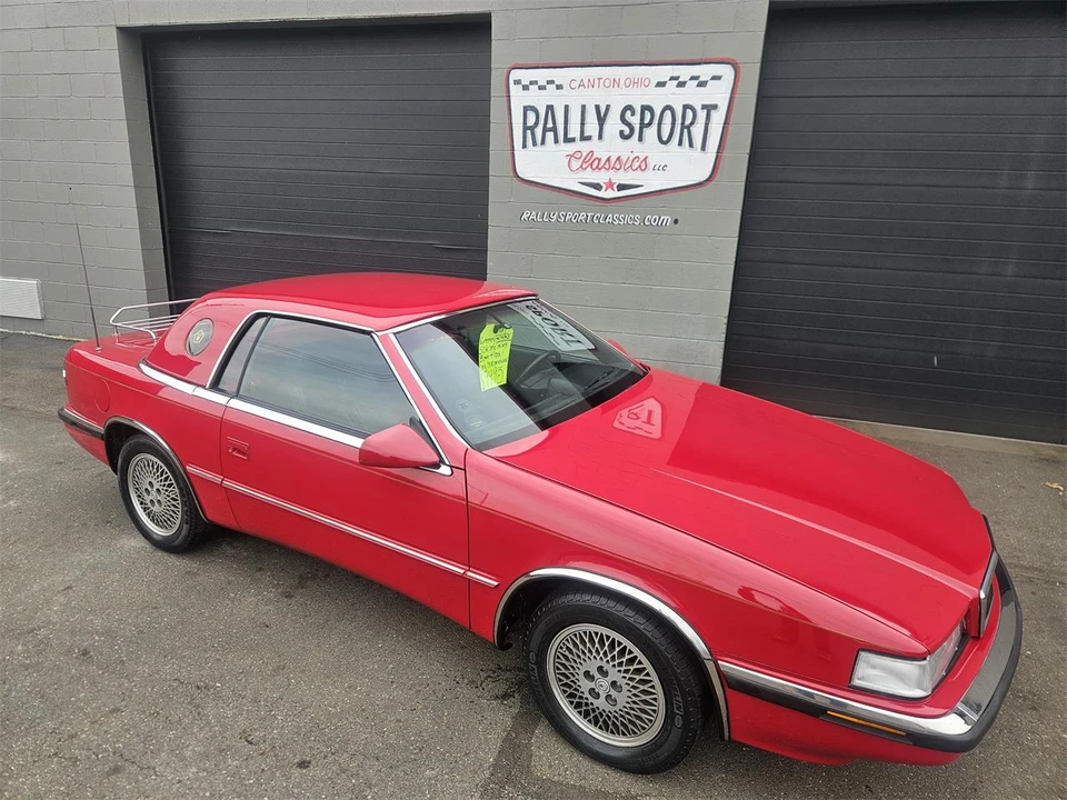 1991 Chrysler TC by Maserati - Image 2 of 31