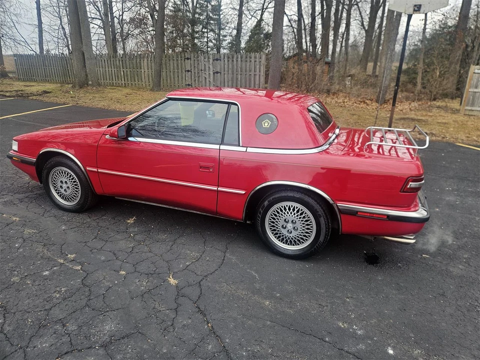 1991 Chrysler TC by Maserati - Image 11 of 31