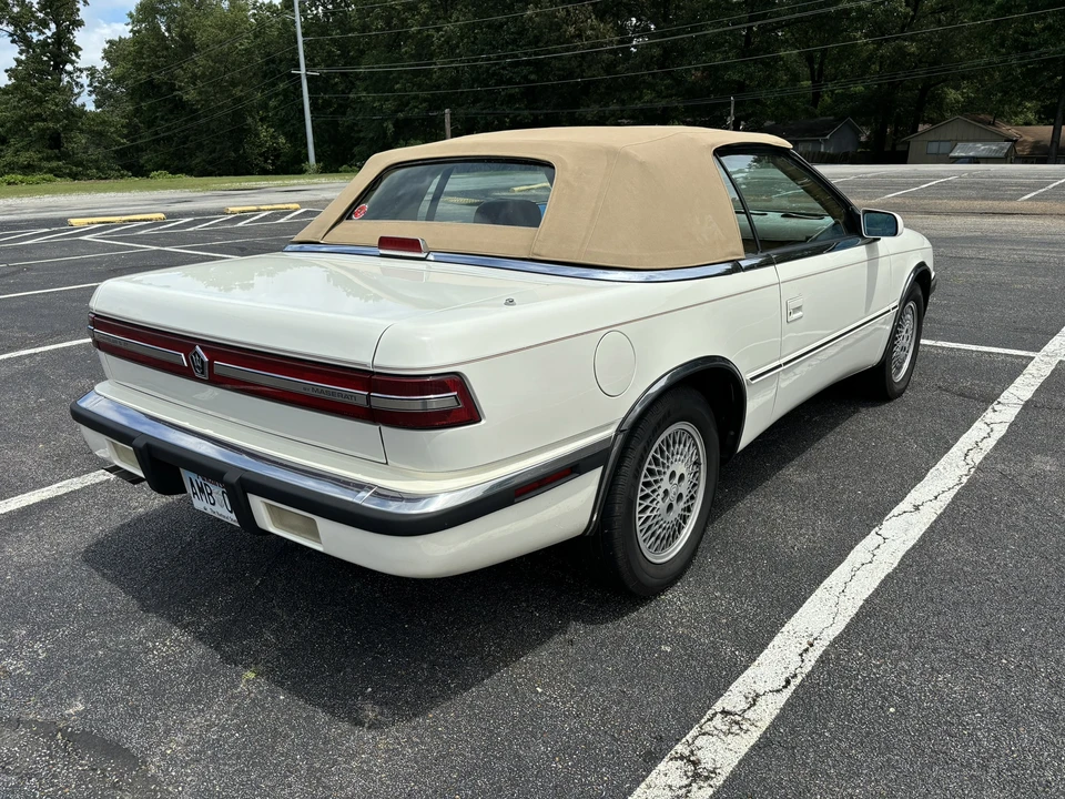 1991 Chrysler TC by Maserati - Image 19 of 31