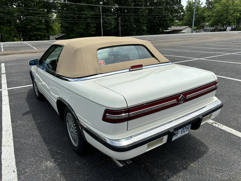 1991 Chrysler TC by Maserati - Image 16 of 31