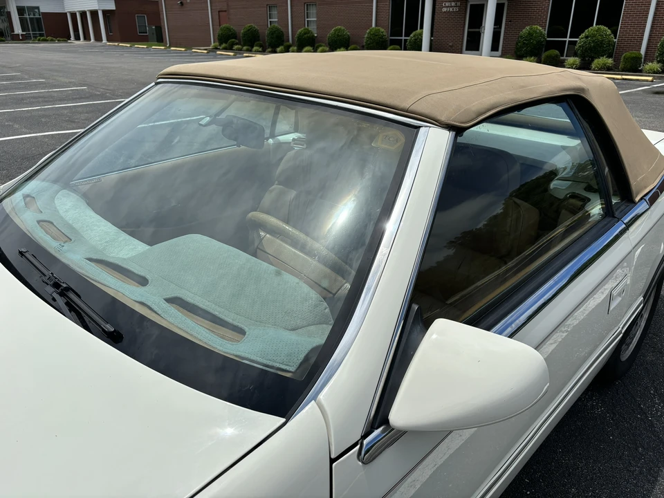 1991 Chrysler TC by Maserati - Image 28 of 31