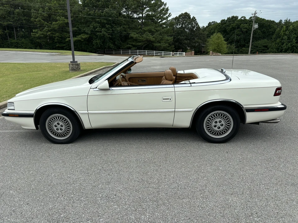 1991 Chrysler TC by Maserati - Image 5 of 31