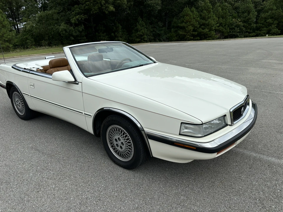 1991 Chrysler TC by Maserati - Image 2 of 31