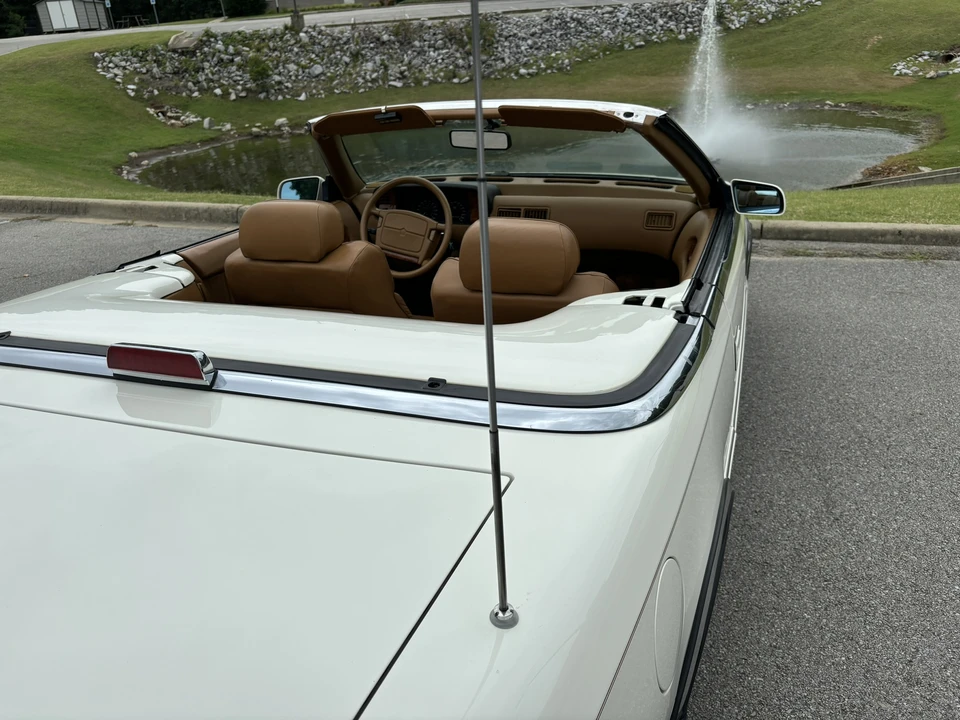 1991 Chrysler TC by Maserati - Image 27 of 31