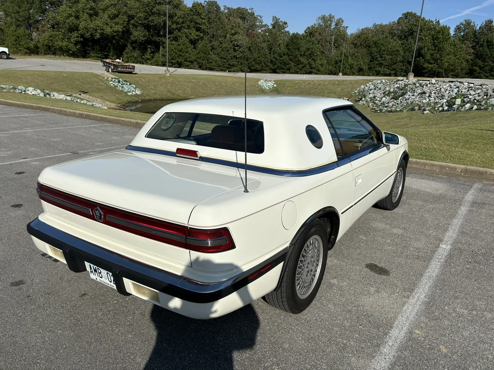 1991 Chrysler TC by Maserati - Image 25 of 31