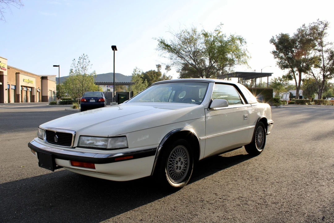 1991 Chrysler TC by Maserati - Image 2 of 31