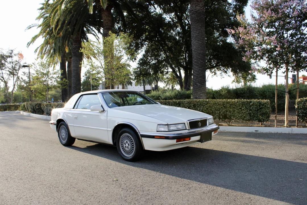 1991 Chrysler TC by Maserati - Image 13 of 31