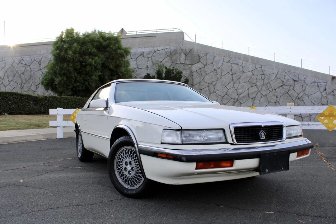 1991 Chrysler TC by Maserati - Image 15 of 31